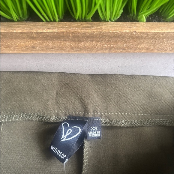 Windsor Olive Keep It Cool Wide-Leg Cargo Trouser Pants XS NEW! - Picture 6 of 9
